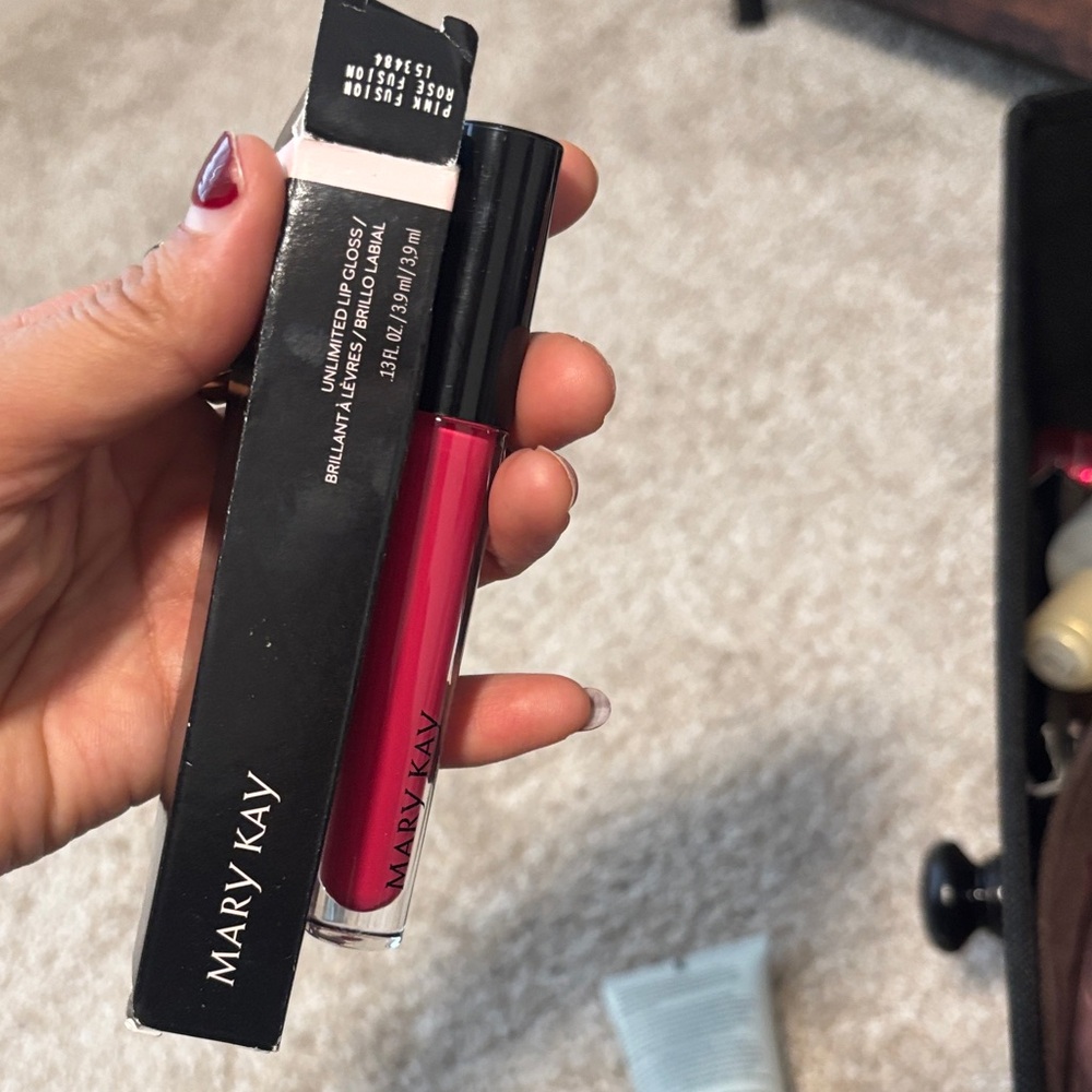 Mary Kay Lip Gloss - Bold Pink